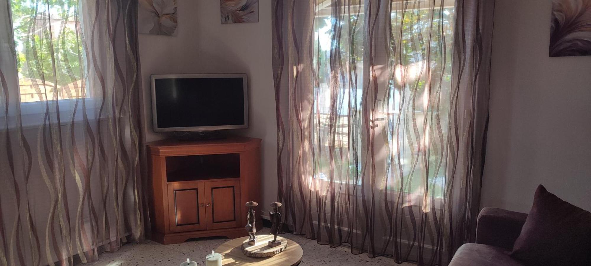 Maison T2 Avec Petit Jardin Dans Impasse Calme Baillargues Extérieur photo