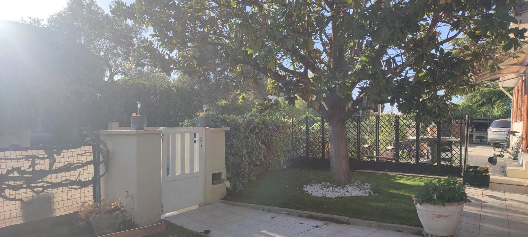 Maison T2 Avec Petit Jardin Dans Impasse Calme Baillargues Extérieur photo